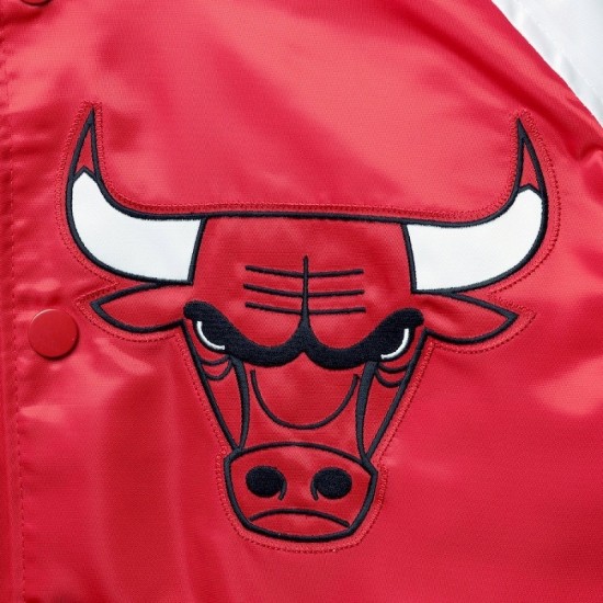 Chicago Bulls Starter Reliever Varsity Satin Raglan Jacket