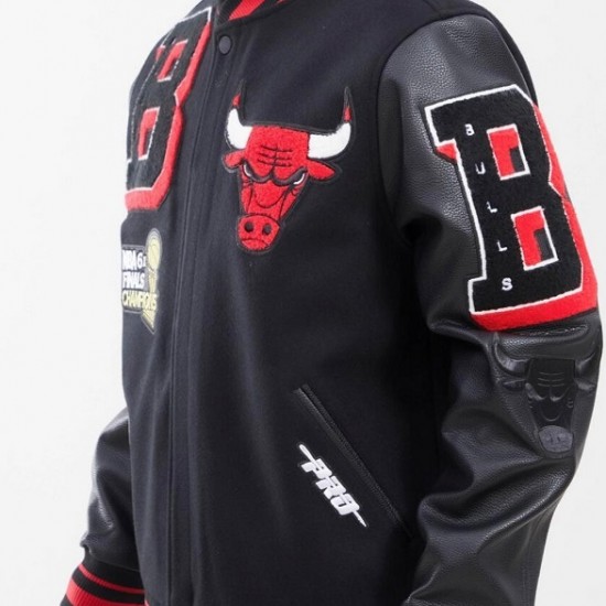 Pro Standard Chicago Bulls Varsity Jacket Pro Standard Chicago Bulls Varsity Jacket